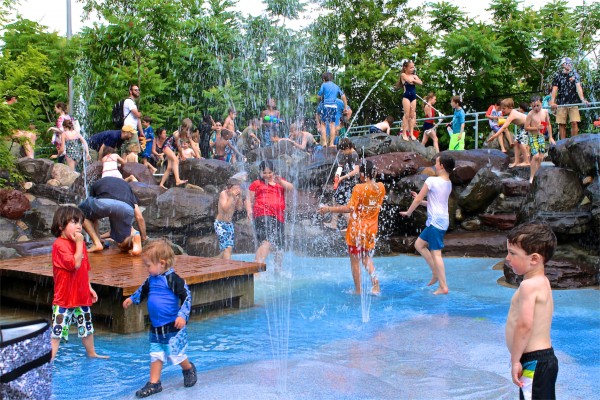 Water feature, Brooklyn Bridge Park