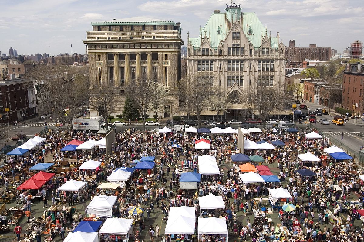 Canal Street in New York - New York City's Best Bargain Shopping