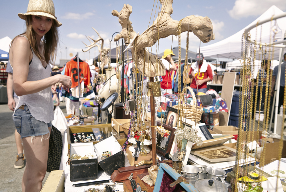 Brooklyn Flea. Williamsburg, Brooklyn NY | Photo by John von Pamer