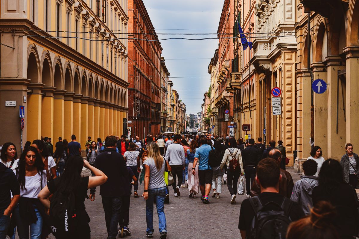 9 Essential Festivals in Bologna Food, Art, Dance + More