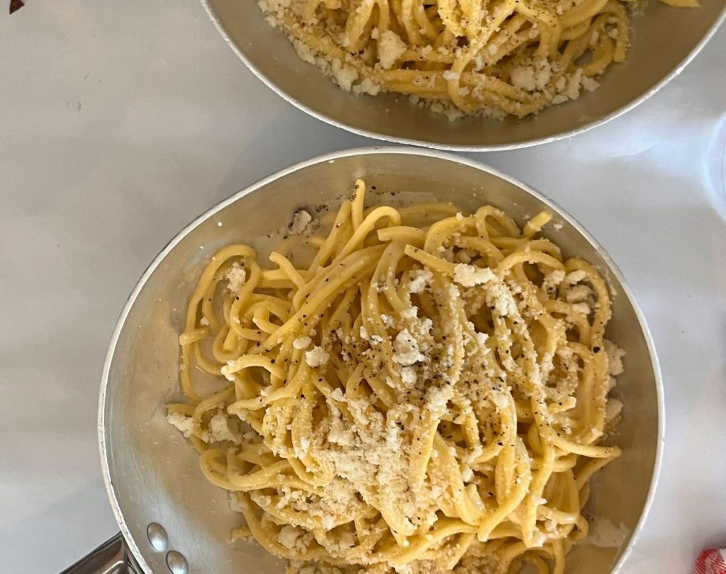 pasta with cheese and pepper