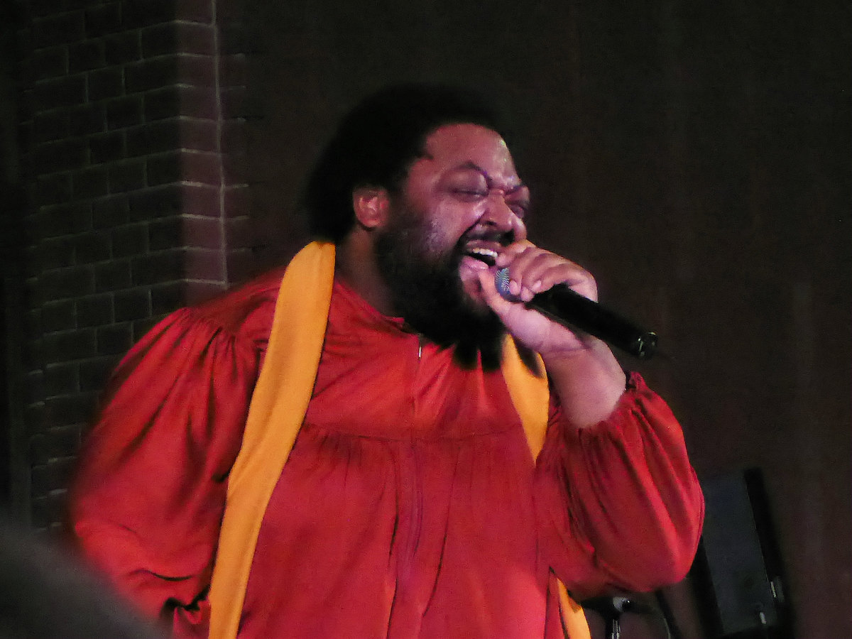 Gospel in Harlem singer