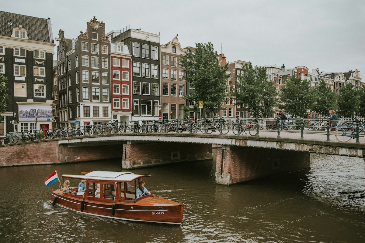 Rent a boat in Amsterdam