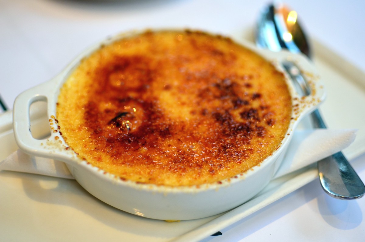 Best restaurants near Eiffel Tower offer Crème brûlée